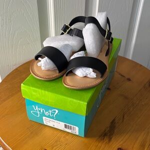 Y-Not Big Boss Black and Tan Sandals 12M